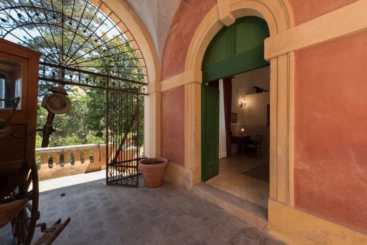 Palazzo Laura Bed and Breakfast Morciano di Leuca Eksteriør billede